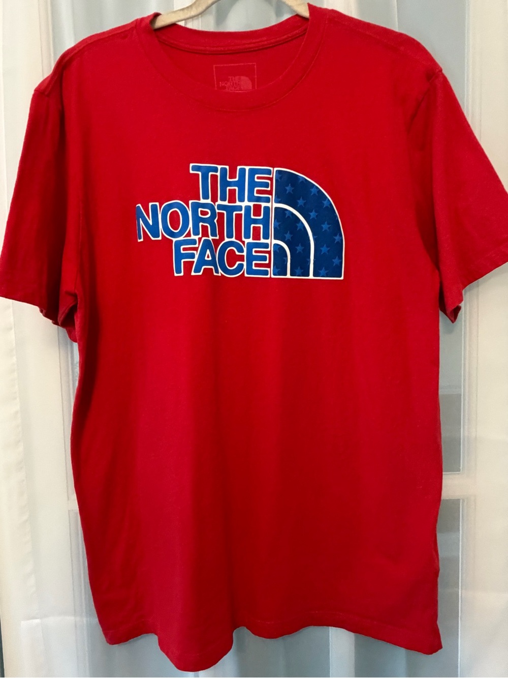 The North Face Men’s Large Red Logo Graphic T-Shirt 100% Cotton Short Sleeve